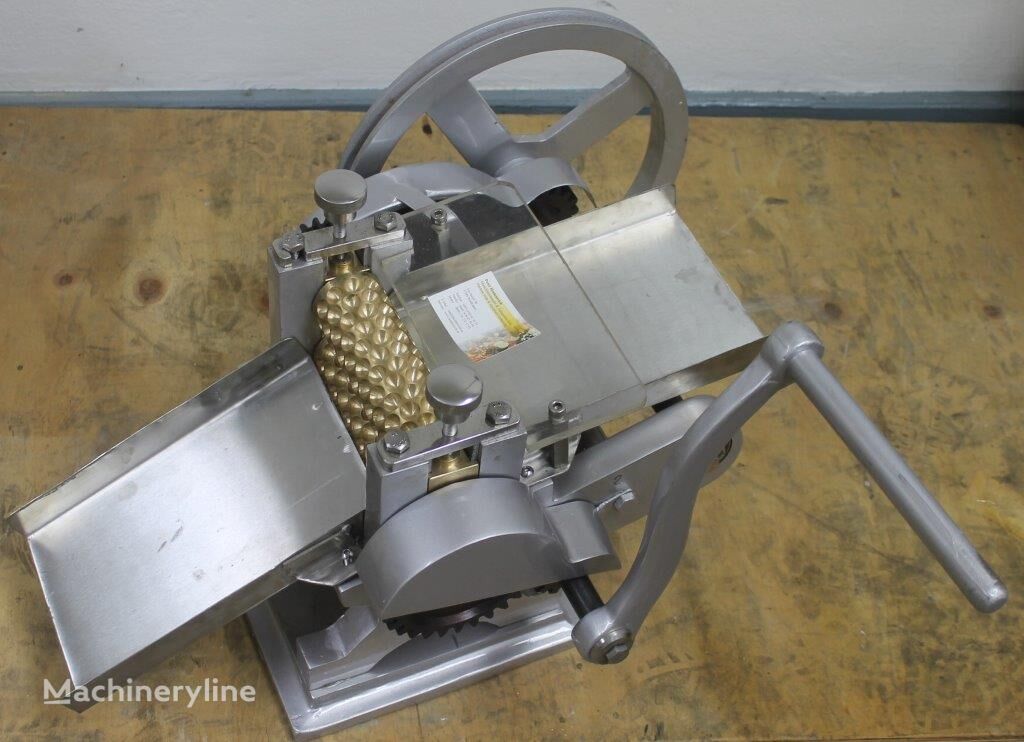Walzenprägemaschine für Hardbonbons mit Handkurbelantrieb línea de producción de caramelos nueva